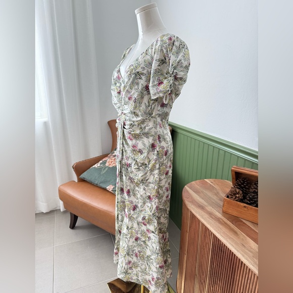 CINQ A SEPT WALKER FLORAL RUCHED MIDI DRESS SIZE US 8 NWOT - Picture 4 of 14